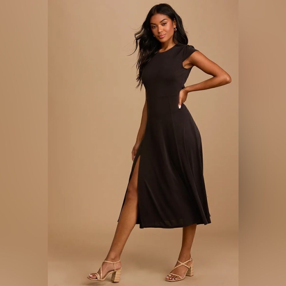 Lulu’s This Way To Chic Black Cap Sleeve Cutout Midi Dress